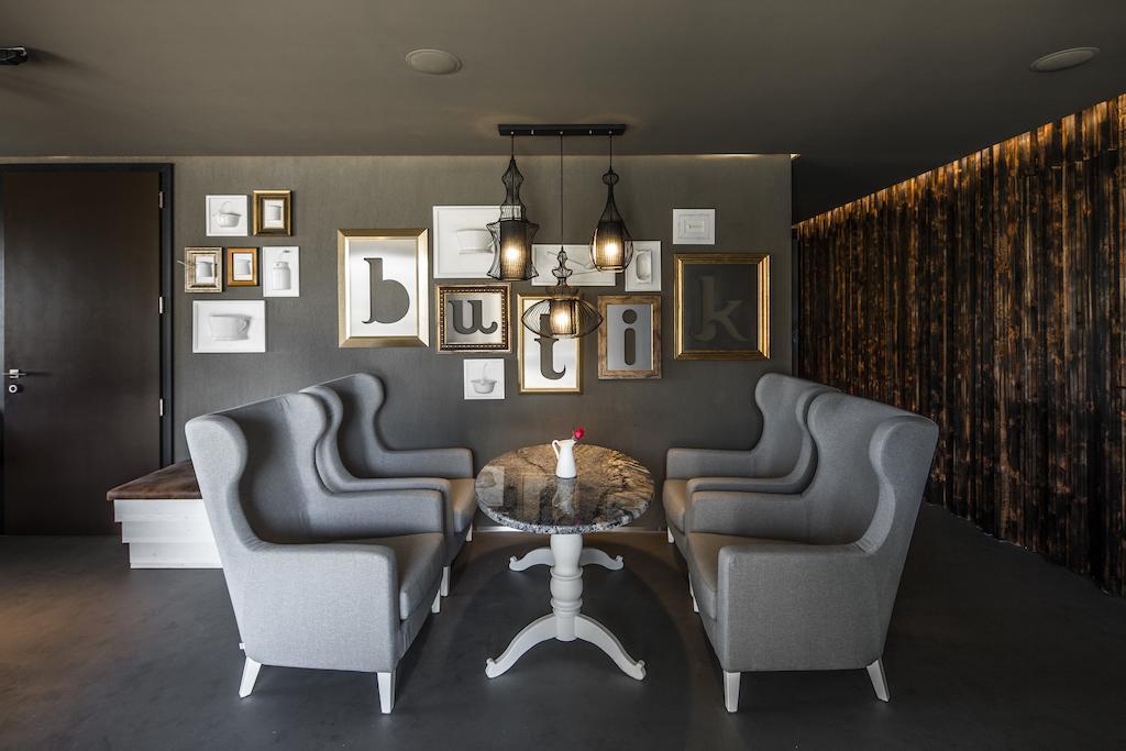 Butik Design Rooms Abádszalók Eksteriør bilde